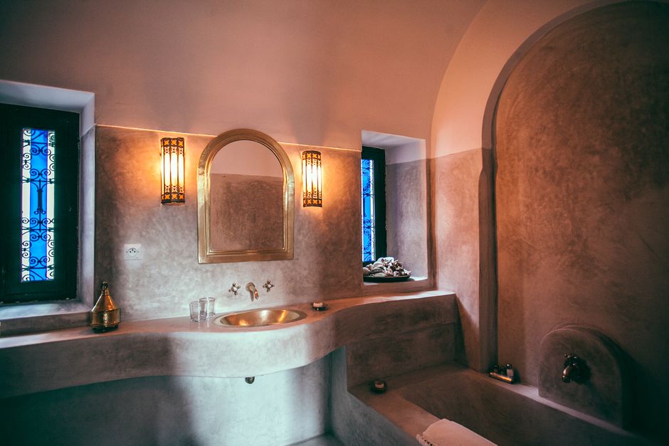 Layered Lighting: The Secret to a Bathroom That Feels Like a Retreat